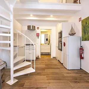  Apartment Yellow Barqueta